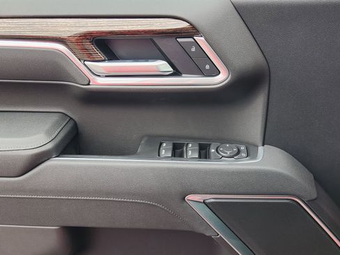 New 2026 GMC Sierra 1500 Elevation image 28