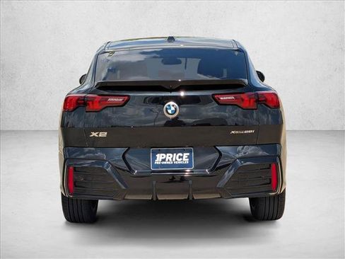 Used 2025 BMW X2 xDrive28i image 7
