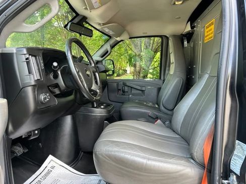 Used 2019 Chevrolet Express 2500 w/ Driver Convenience Package RWD image 11