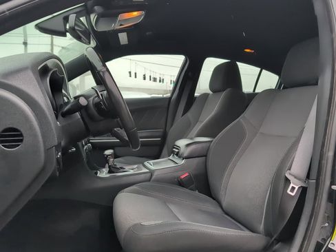 Used 2019 Dodge Charger SXT image 21
