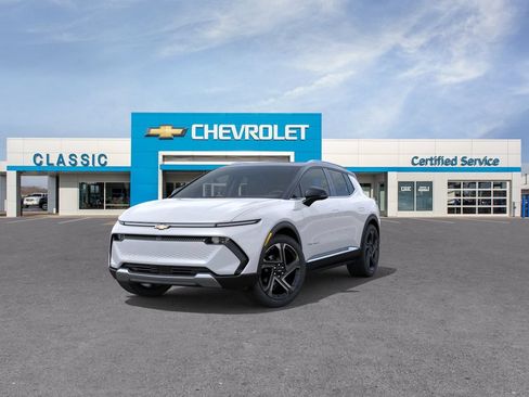 New 2026 Chevrolet Equinox EV LT w/ Convenience Package II AWD/4WD image 12