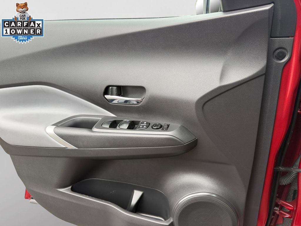 Certified 2023 Nissan Kicks SR w/ SR Premium Package FWD image 29