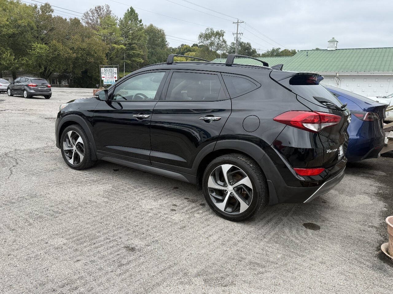 Used 2016 Hyundai Tucson Limited w/ Option Group 03 FWD image 3