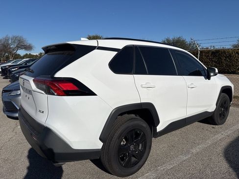 Used 2023 Toyota RAV4 XLE image 4