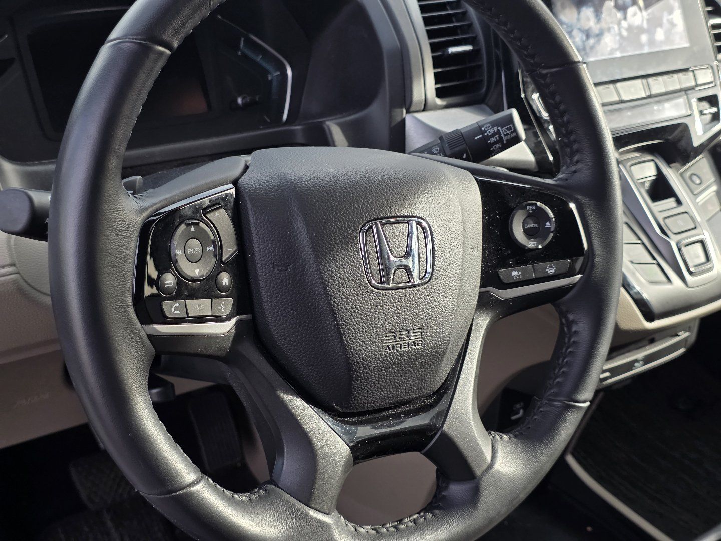 Used 2023 Honda Odyssey Touring image 19