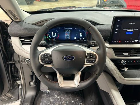 New 2026 Ford Explorer Active w/ Active Comfort Package image 13