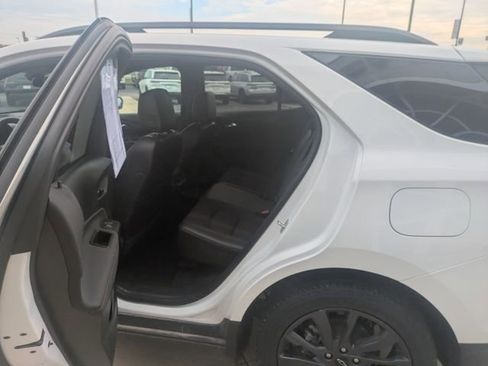 Used 2023 Chevrolet Equinox RS image 22