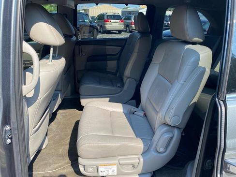 Used 2011 Honda Odyssey Touring image 9