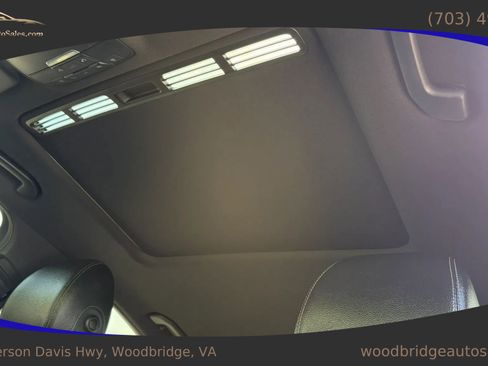 Used 2017 Mercedes-Benz E 300 image 21