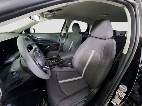Used 2025 Hyundai Sonata SE image 13