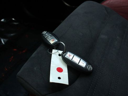 Used 2015 Nissan Juke NISMO RS w/ Interior Illumination Package image 41