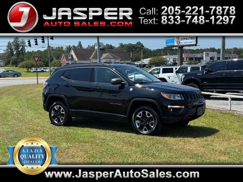 Used 2018 Jeep Compass Trailhawk AWD/4WD image 1