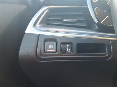 Certified 2024 Cadillac XT5 Luxury image 14