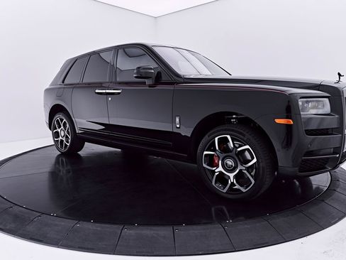Used 2024 Rolls-Royce Cullinan Black Badge w/ Driver's Package AWD/4WD image 13