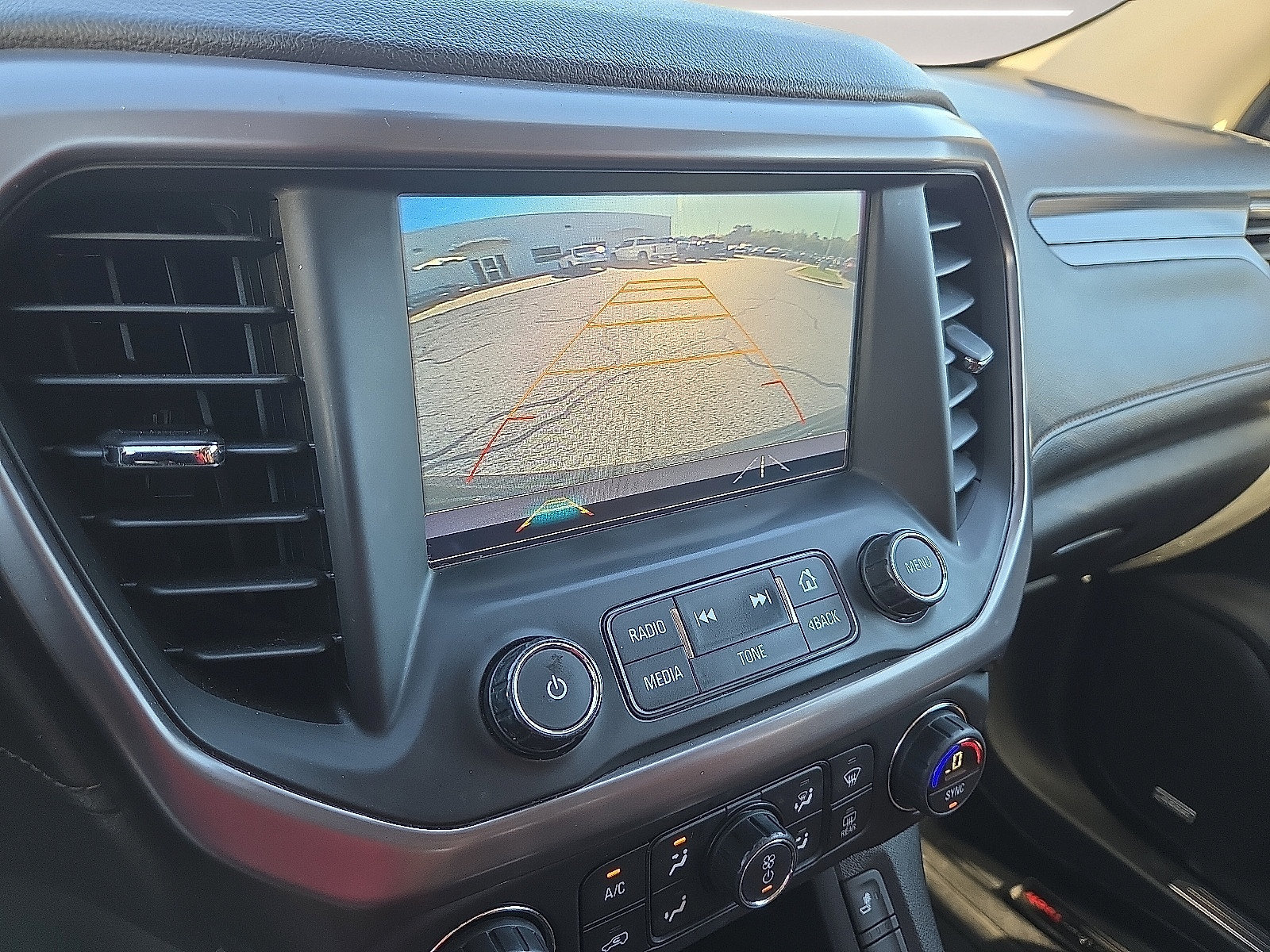 Certified 2017 GMC Acadia SLT AWD/4WD image 8