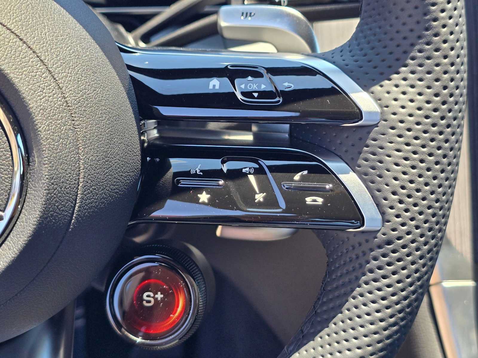 New 2026 Mercedes-Benz GLC 43 AMG 4MATIC image 33
