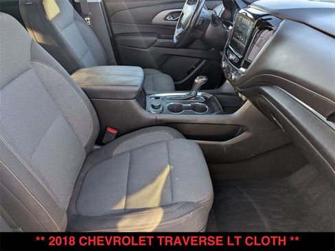 Used 2018 Chevrolet Traverse LT image 27