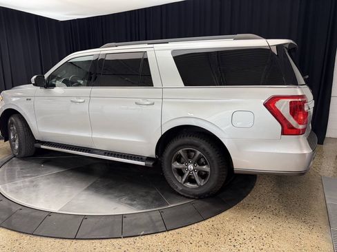 Used 2019 Ford Expedition Max XLT w/ Equipment Group 202A AWD/4WD image 4