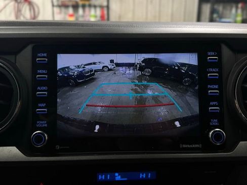 Used 2022 Toyota Tacoma TRD Sport image 29