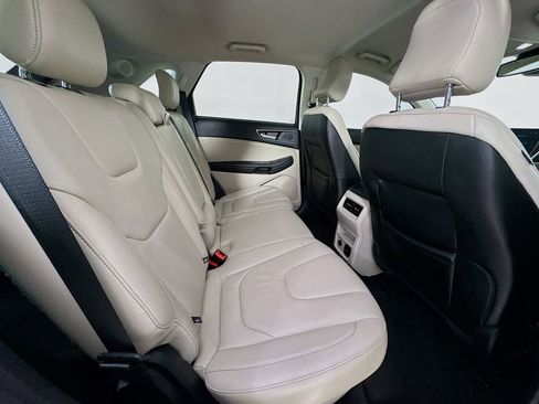 Used 2022 Ford Edge Titanium AWD/4WD image 34