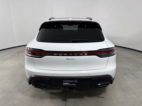 Certified 2025 Porsche Macan image 6
