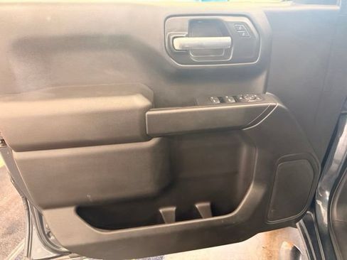 Used 2021 Chevrolet Silverado 1500 Custom AWD/4WD image 10