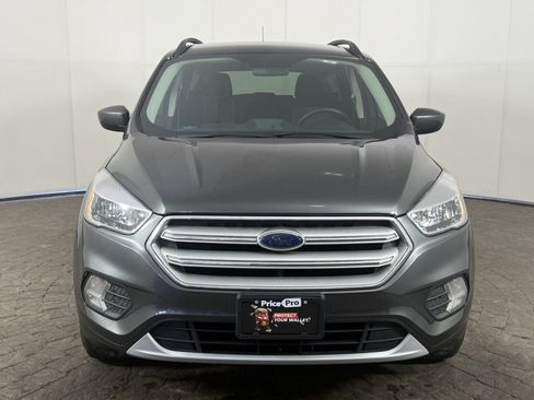 Used 2018 Ford Escape SE w/ SE Sync 3 Package FWD image 2