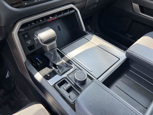 Used 2023 Toyota Sequoia SR5 AWD/4WD image 39