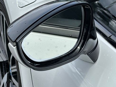 Used 2019 BMW i8 Roadster AWD/4WD image 50