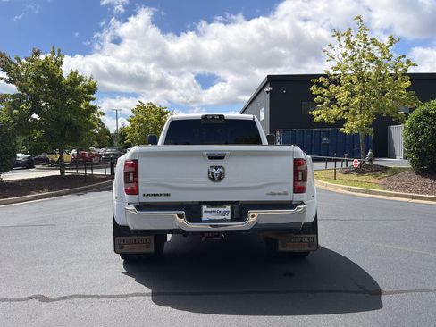 Used 2022 RAM 3500 Laramie AWD/4WD image 16