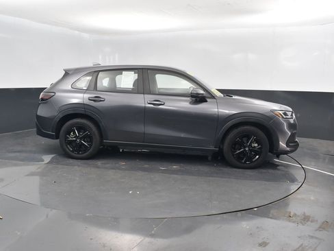 Used 2023 Honda HR-V LX image 4