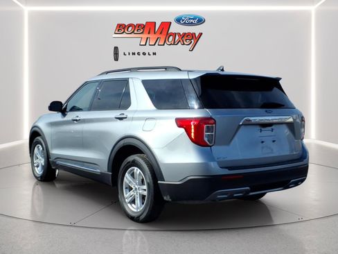 Used 2023 Ford Explorer XLT w/ Equipment Group 202A image 7