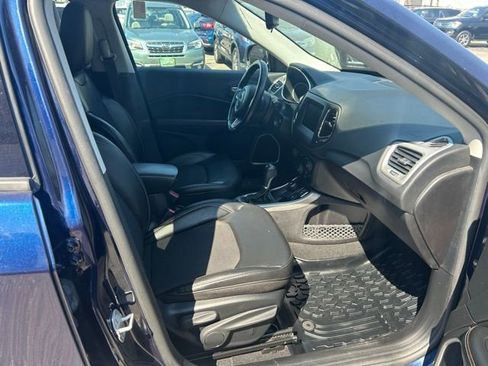Used 2020 Jeep Compass Latitude AWD/4WD image 18