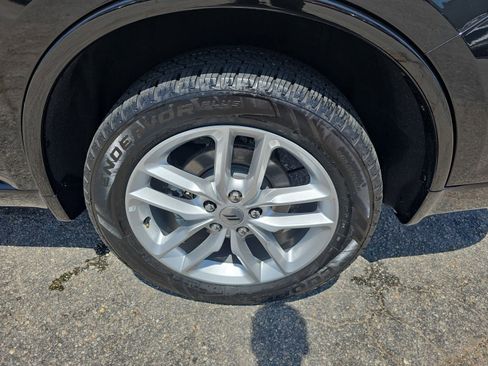 Used 2024 Dodge Durango GT AWD/4WD image 36