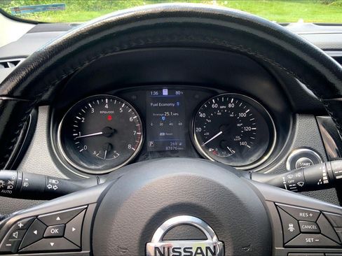 Used 2020 Nissan Rogue Sport SL w/ Premium Package FWD image 21