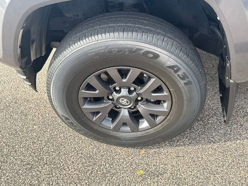 Used 2021 Toyota Tacoma SR5 image 36