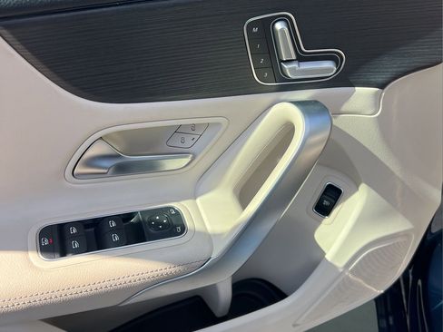 Used 2019 Mercedes-Benz A 220 image 8