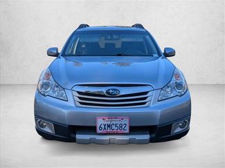 Used 2012 Subaru Outback 3.6R Limited w/ Moonroof Pkg video 2