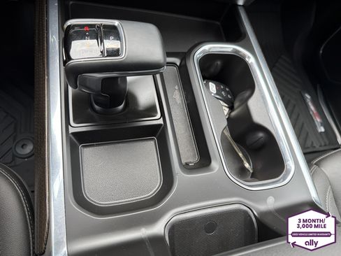 Used 2024 Chevrolet Silverado 1500 LT Trail Boss w/ Convenience Package II AWD/4WD image 24