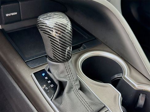 Used 2022 Toyota Camry LE image 17