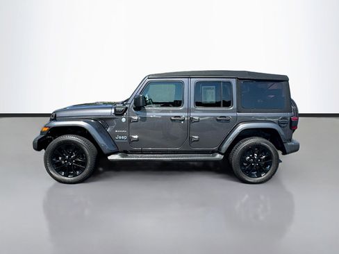 Used 2023 Jeep Wrangler Unlimited Sahara w/ Cold Weather Group AWD/4WD image 4