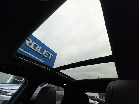 Used 2023 Chevrolet TrailBlazer ACTIV w/ Sun and Liftgate Package image 24