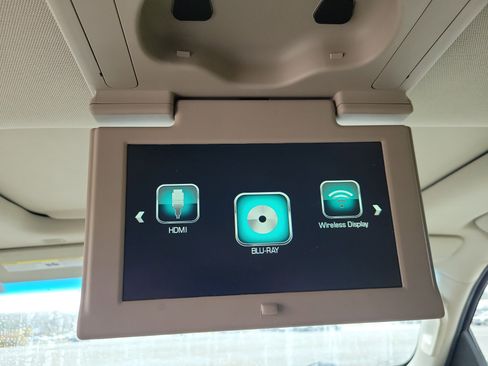 Certified 2018 GMC Yukon Denali w/ Open Road Package image 31