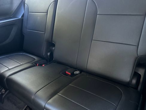 Used 2023 Chevrolet Traverse Premier w/ Redline Edition image 35