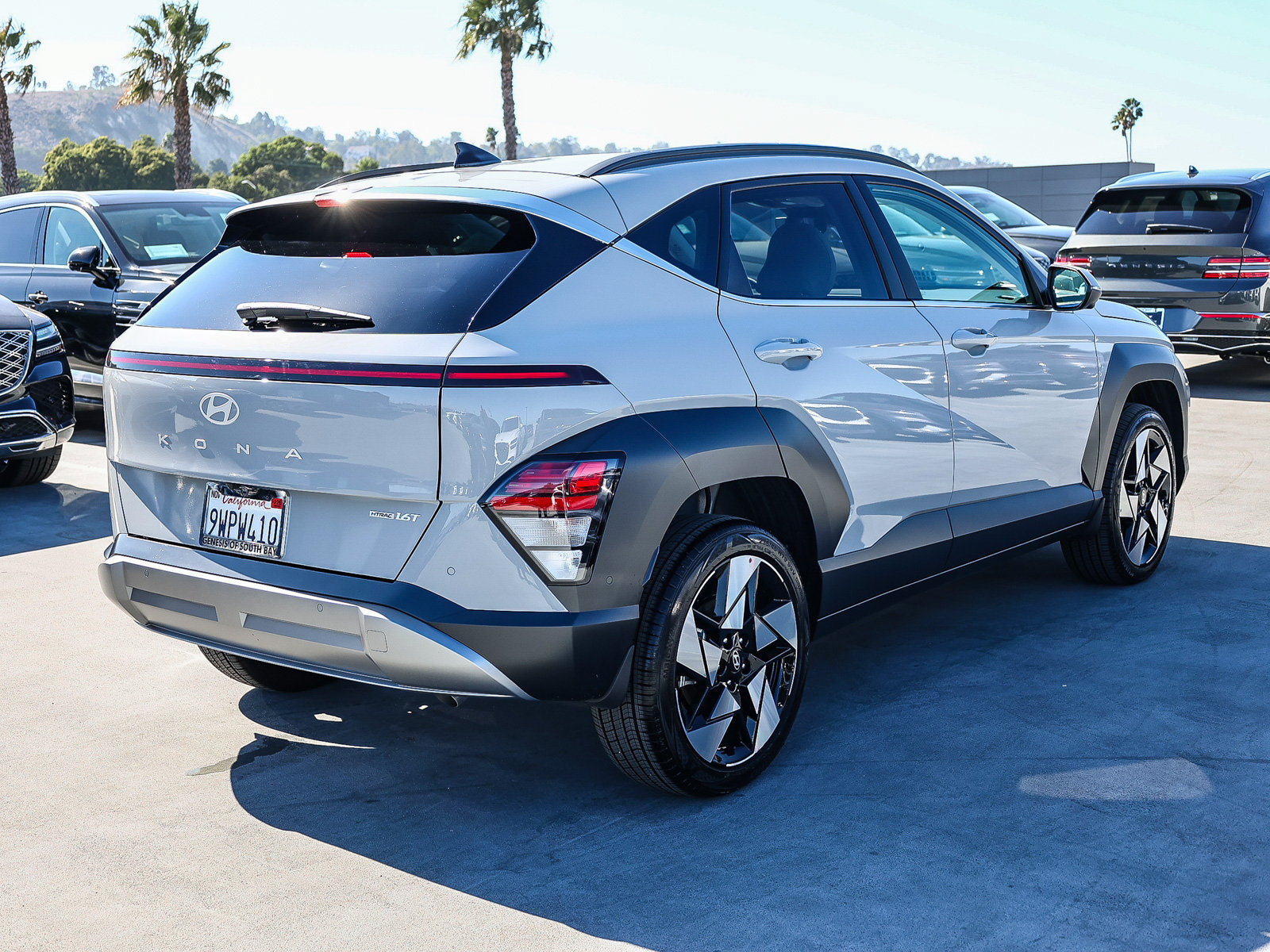 Used 2026 Hyundai Kona Limited AWD/4WD image 4