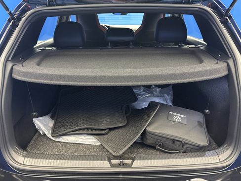 Used 2023 Volkswagen GTI Autobahn image 29