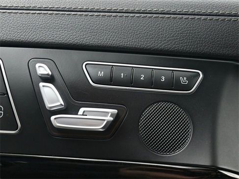 Used 2015 Mercedes-Benz SL 550 w/ White Arrow Edition image 29