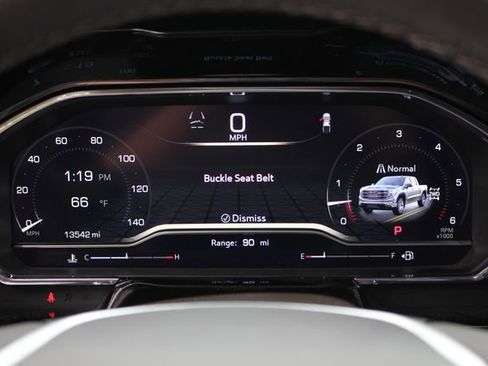 Used 2024 GMC Sierra 1500 SLT image 16