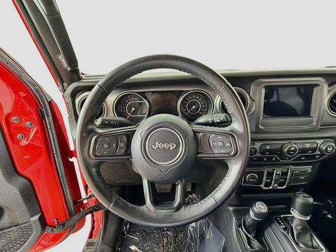 Used 2022 Jeep Wrangler Unlimited Sport w/ Technology Group AWD/4WD image 29