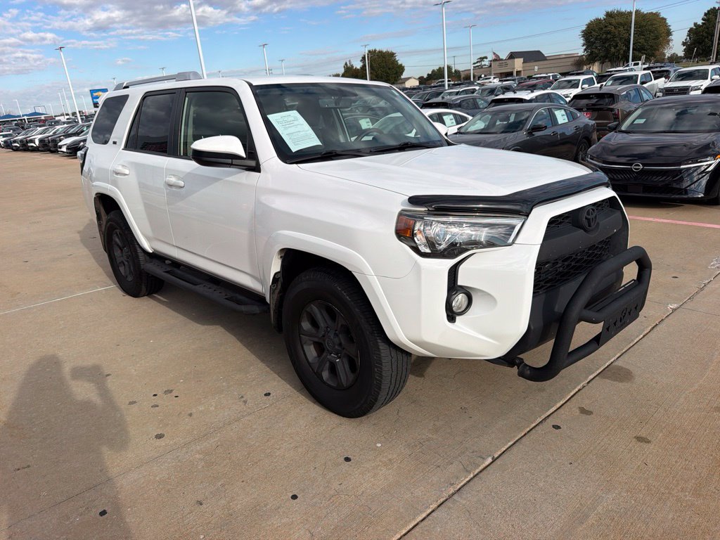 Used 2017 Toyota 4Runner SR5 AWD/4WD image 7